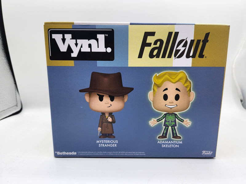 Funko Vynl - Fallout: Mysterious Stranger + Adamantium Skeleton - Glow in the Dark