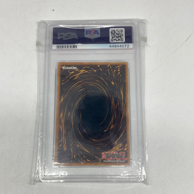 YUGIOH! PSA 8 2005 Winged Kuriboh  Super Rare 1st Edition