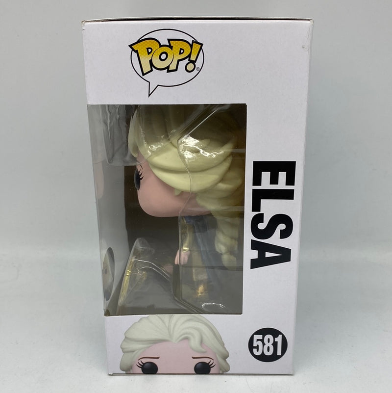 Pop! Elsa (Gold) with Pin