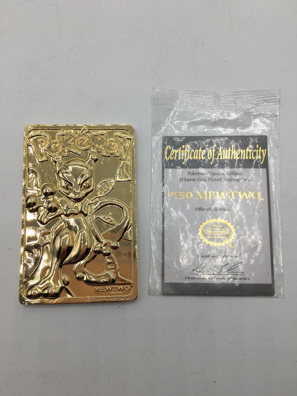 Mewtwo - 1999 Pokmon 23K Gold Plated Trading Card Limited Edition Bur Mewtwo - 1999 Pokmon 23K Gold Plated Trading Card Limited Edition Bur