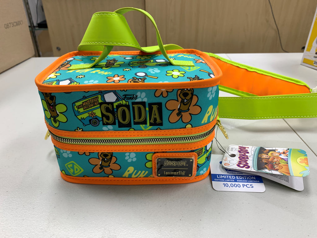 RESERVED SCOOBY DOO SET W/ COOLER + CUSTOM BUNDLE OF 5 good SEALED SODA