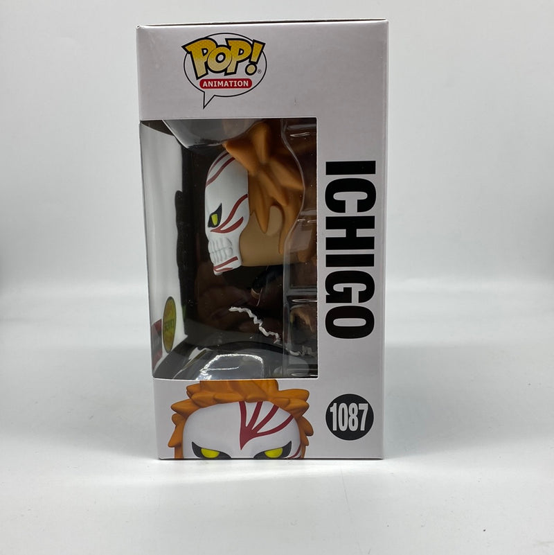 Ichigo Kurosaki AAA Anime Exclusive CHASE (Bankai)